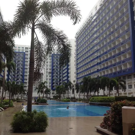 Sea Residences Moa Manila Room photo