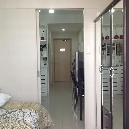 Sea Residences Moa Manila Room photo