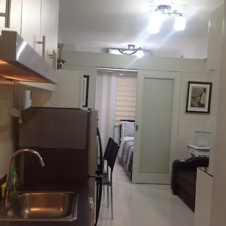 Sea Residences Moa Manila Room photo